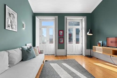 GuestReady-Cozy Duplex in Porto's Vibrant Heart