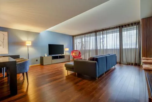 GuestReady - Lovely place with Dragon Stadium view