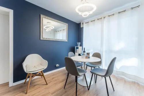 GuestReady - Shades of Blue with Balcony