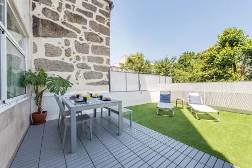 GuestReady - Sunny patio paradise in Porto