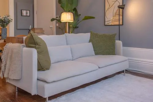 Historic Porto Stay, Classic Details, City Life