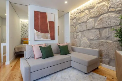 Host Wise - Enchanting Design Flat - Premium Location