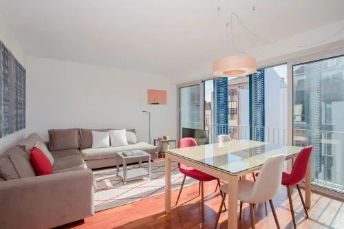 Liiiving in Porto | Bright Light Apartment