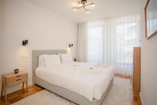 Liiiving in Porto - Design Bright House