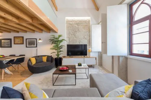 LovelyStay-Modern Loft City Center