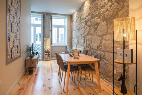 Luxury Style 1 with AC Downtown Porto near Metro
