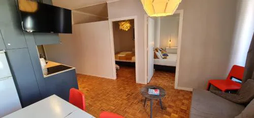Molecular Apartment