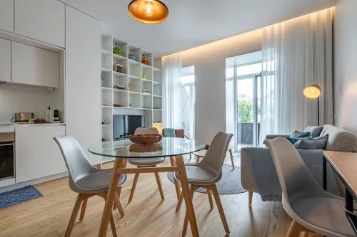 Nomad's Lux - Almada Apartments Porto