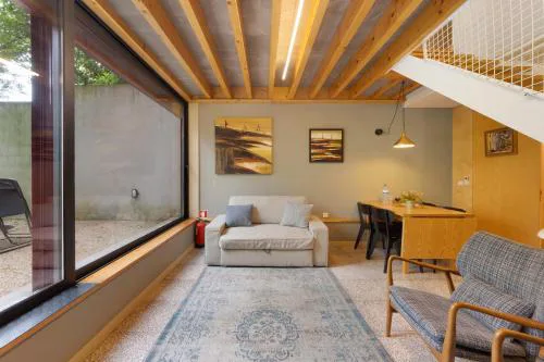 Orange Apartments A