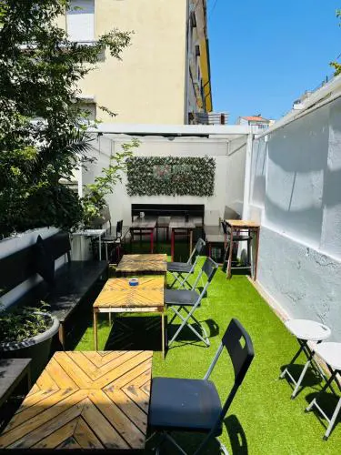 Owls Hostel Ribeiro