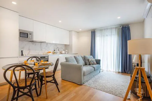 Porto Living | 1BR Flat with AC