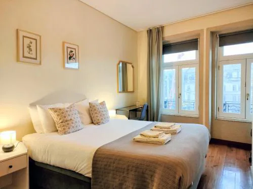 Porto Main Square Penthouse Apartment