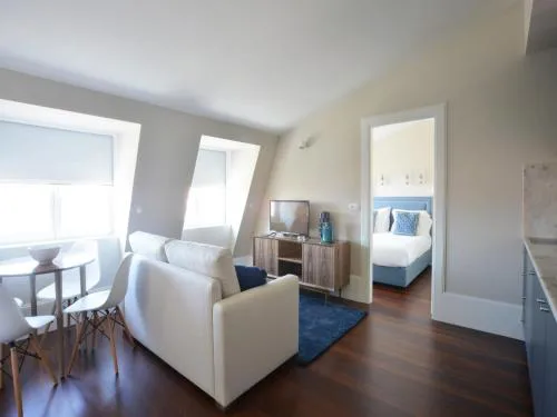 Porto Retreat Comfort & Style in the Heart