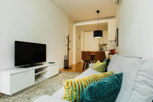 PortoCenter METRO Marquis Cozy apartment