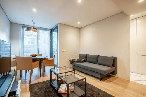 Primrose 1BR Delight w Parking by LovelyStay