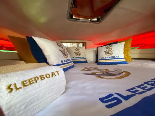SLEEPBOAT Barco Hotel Oporto Douro