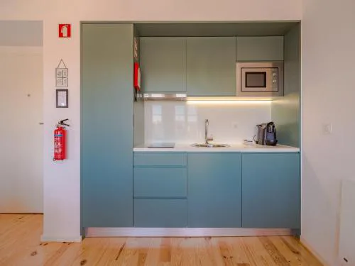Stylish Porto studio with city views