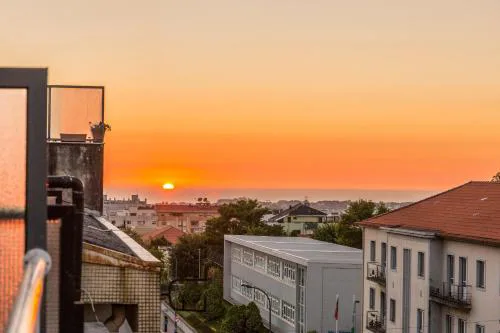 Sunset Relaxing Apt with terrace, parking & bikes