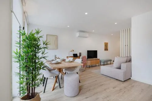 The Light Loft @ BoaVista Flats