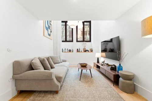 Unique Luxury and Quiet in Porto Best Location