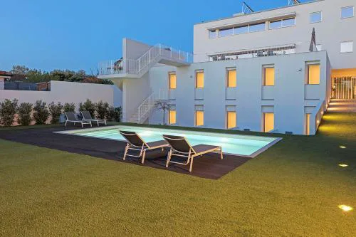 Uporto House Residence