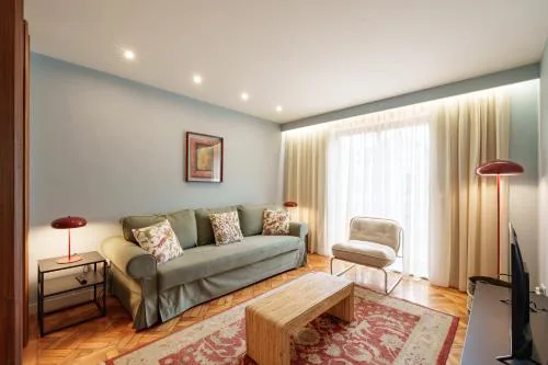 VIVA Serpa Pinto Serviced Apartments