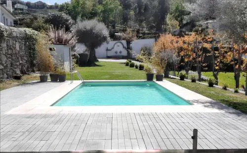 Charming House in Covelas with Pool and Mountain View