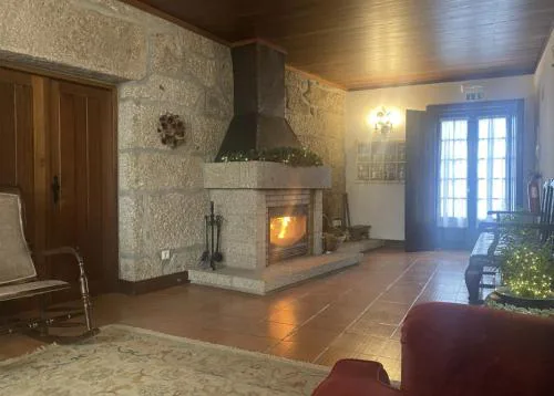 Casa das Mouras- Rio de Moinhos