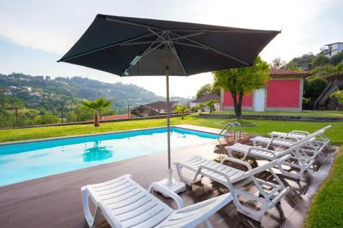 Welcoming Villa with Mountain View in Sobradelo da Goma