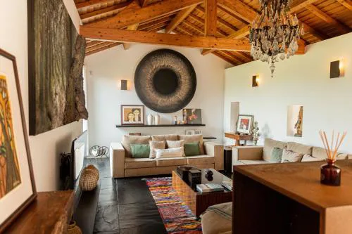 Just Like Home - Casa da Armada