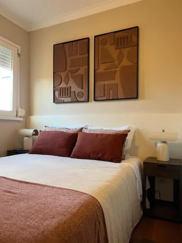 Charming Room in the Heart of Viana Old Town