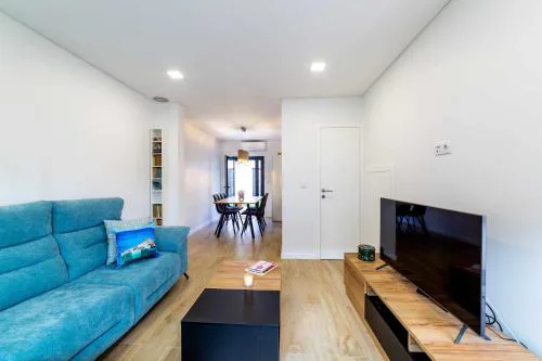 MY HOME IS YOUR HOME – Viana House