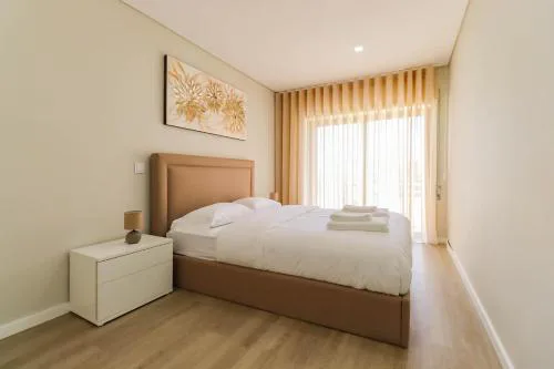 Sunshine Apartment - Modern Ap Near the Beach
