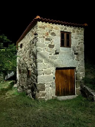 Oliveiras Misarela House