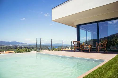 Villa Amores Riverview - Your Scenic Getaway - uChill