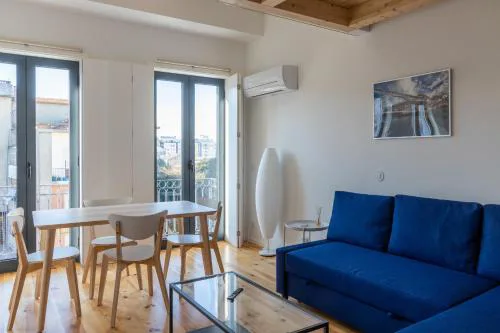 Alvaro's Charming Loft | AC