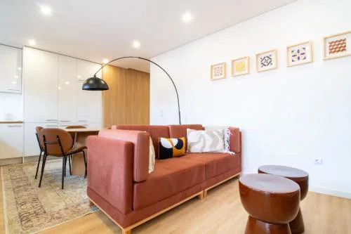 Bright 3BR Flat near Douro with AC by LovelyStay