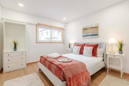 Bright & Cozy Apartment by HostWise
