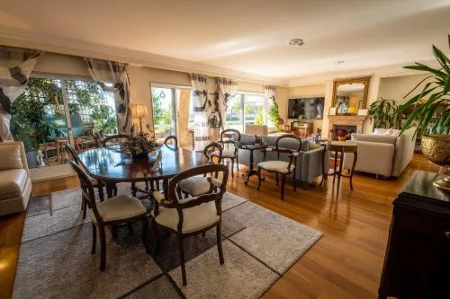 Exclusive Luxury4you – Beachfront Boutique Penthouse Apt!