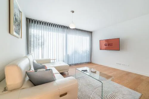 GuestReady - Classy retreat with river view