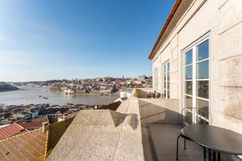 GuestReady - Luxurious riverside studio retreat
