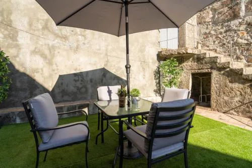 Host Wise - Stylish Adorable Flat in Gaia