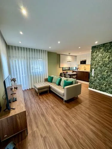 House Real Companhia 55/53