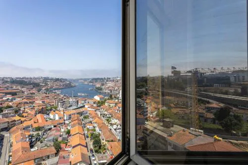 Liiiving in Gaia - Douro Balcony View