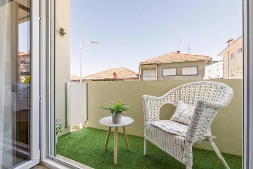 Modern 3Bedroom by Metro Easy to Porto