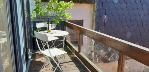 Modern house - air cond, free parking, breakfast, by Porto with Love LDA