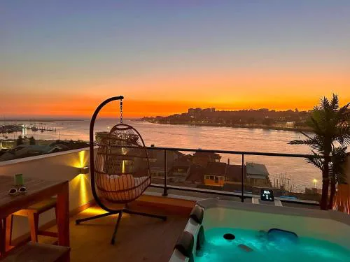 Trihouse Douro and Sea View - jacuzzi room 1 only