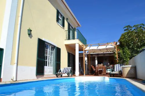 Yellow House Ericeira