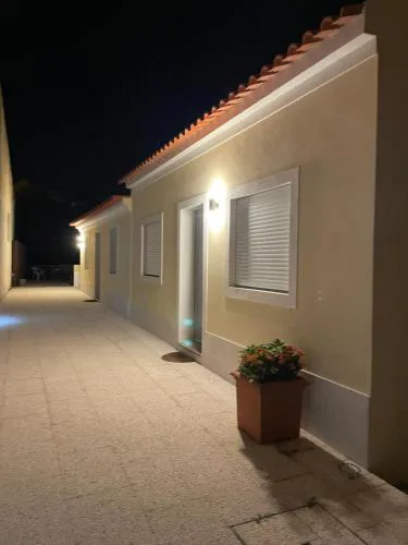 THE ORANGE TREE HOUSES - Frente by Live and Stay