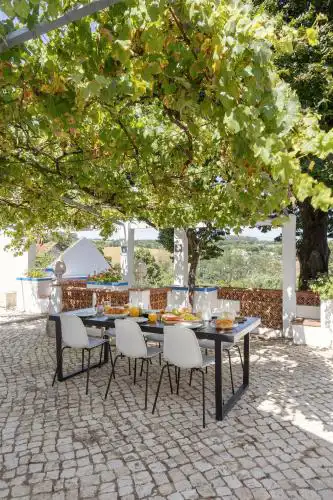 Arneiro Garden House